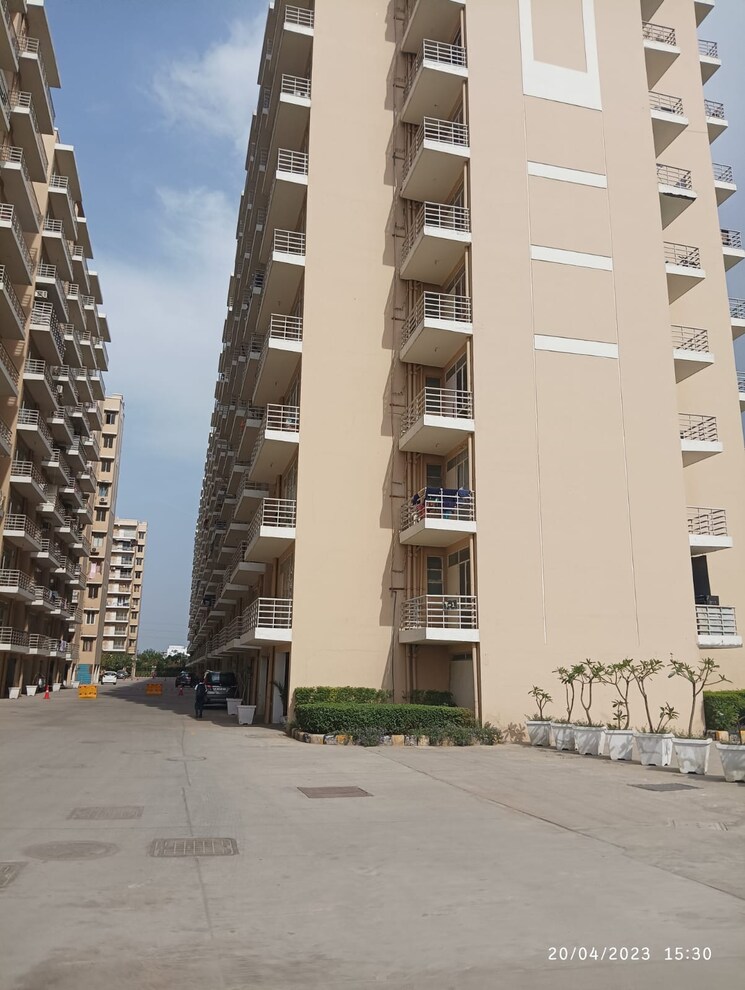 Exterior View, breez-global-heights 2 Bedroom 623 Sq.Ft. Apartment In Sohna Sector 33 Gurgaon 8359352