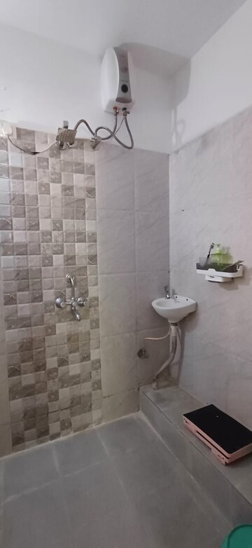 Master Bedroom in Studio Apartment at Mittal New Akshay CHS, Koregaon Park – for Rent