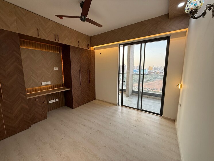 Room, m3m-heights 3.5 Bedroom 2052 Sq.Ft. Apartment In Sector 65 Gurgaon 8359361