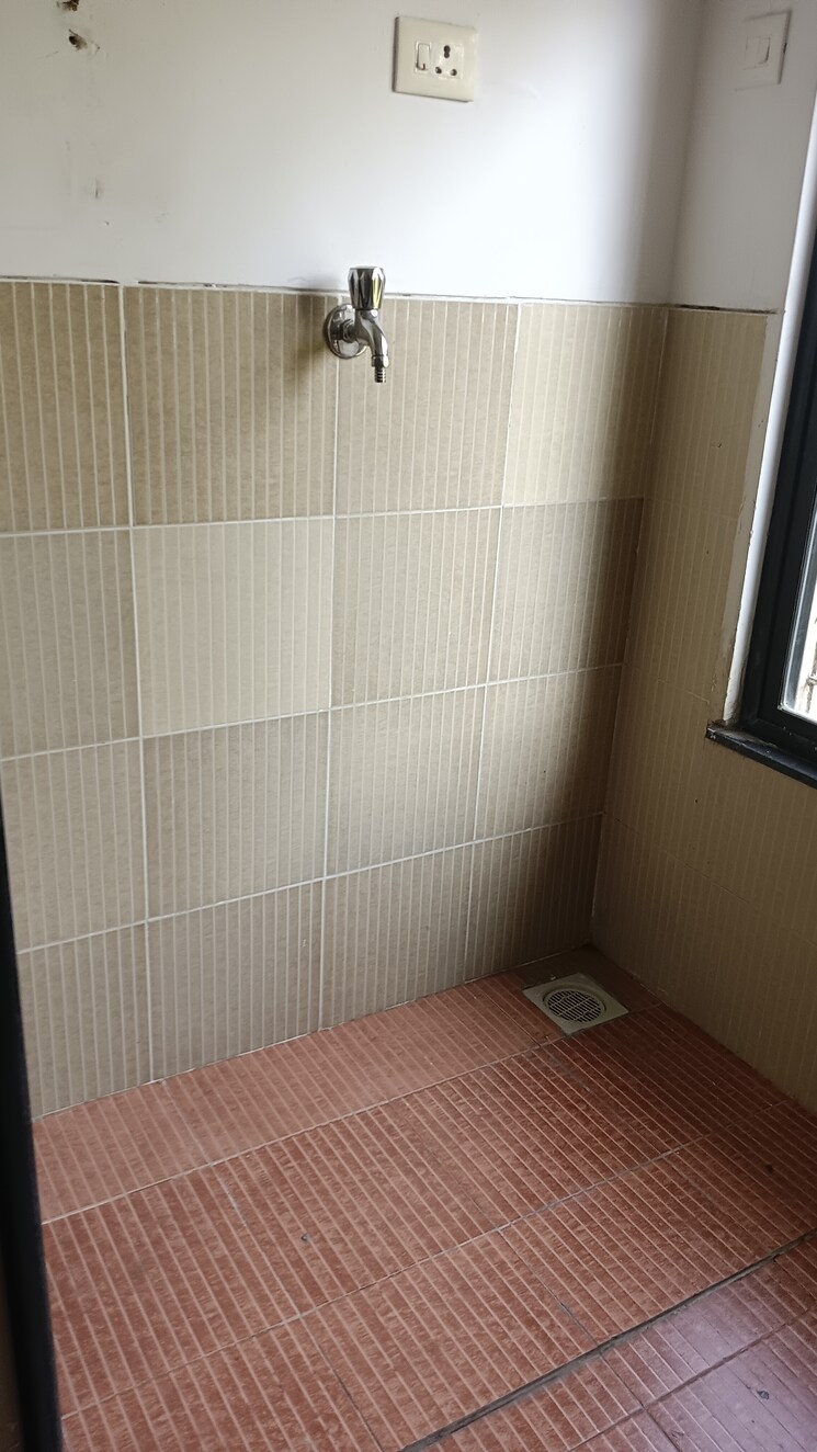 Bathroom, monark-aarti-residency 3 Bedroom 1500 Sq.Ft. Apartment In Baner Pune 8359360