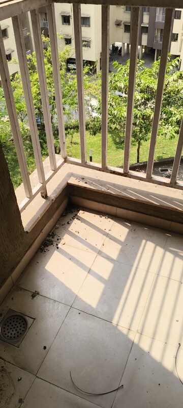 Balcony in 1.5 BHK Apartment at Lodha Casa Rio, Dombivli East – for Rent