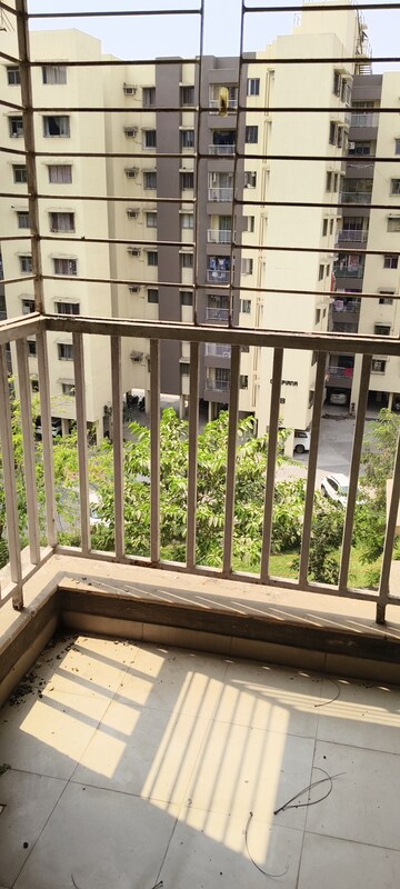 Balcony in 1.5 BHK Apartment at Lodha Casa Rio, Dombivli East – for Rent