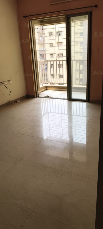1.5 BHK Apartment For Rent in Lodha Casa Rio, Dombivli East