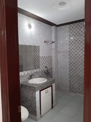 Bathroom in 2.5 BHK Independent House at Sector 82 – for Rent