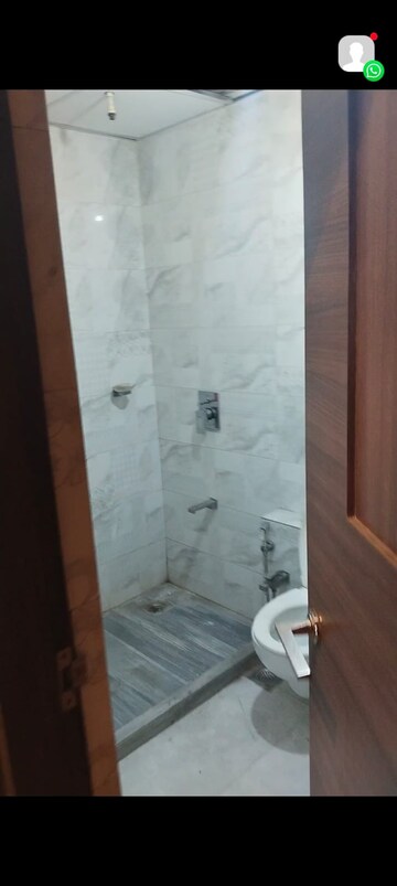 Bathroom in 2 BHK Apartment at Kukreja Chembur Heights 2, Chembur – for Sale