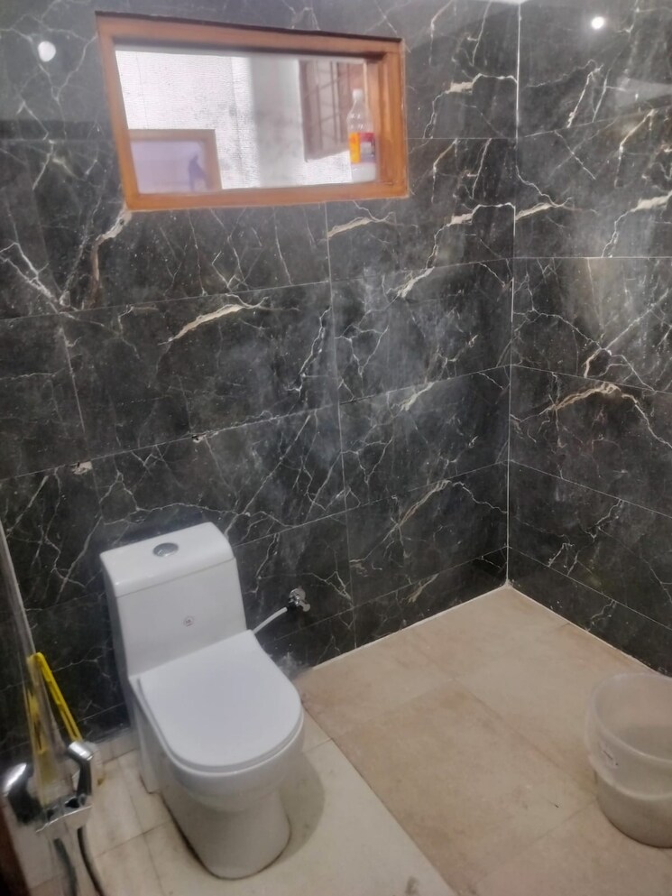 Bathroom, sahastradhara road 2 Bedroom 1300 Sq.Ft. Builder Floor In Sahastradhara Road Dehradun 8359443