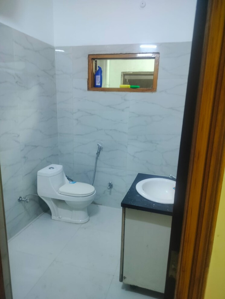 Bathroom, sahastradhara road 2 Bedroom 1300 Sq.Ft. Builder Floor In Sahastradhara Road Dehradun 8359443
