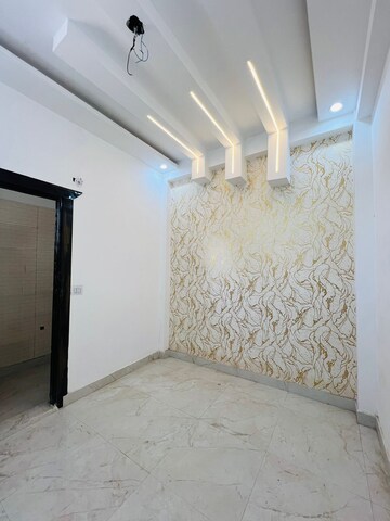 Room in 2 BHK Builder Floor at Bhajanpura – for Sale