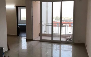 2 BHK Apartment For Sale in Nimbus The Hyde park, Sector 78