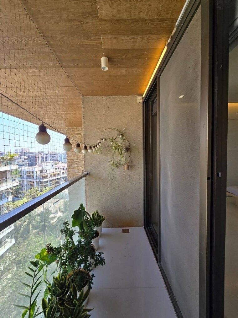 Balcony, wadhwa-river-heaven 3 Bedroom 1500 Sq.Ft. Apartment In Juhu Mumbai 8359551