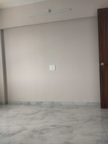 Room in 2 BHK Apartment at Vaishnavi Sahil Heights, Pimple Nilakh – for Rent