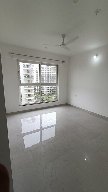Room in 2 BHK Apartment at Goel Ganga Serio, Kharadi – for Rent