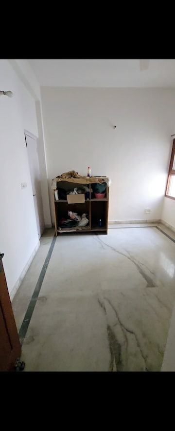 Staircase in 3 BHK Apartment at Eldeco Residency Greens, Pi Greater Noida – for Sale