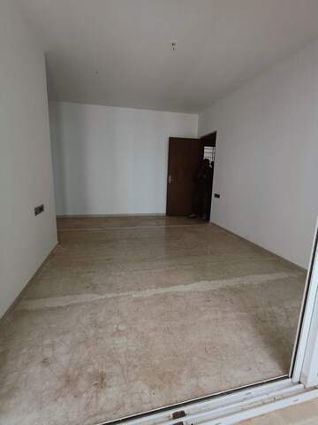 2 BHK Apartment For Rent in Omkar Alta Monte, Malad East