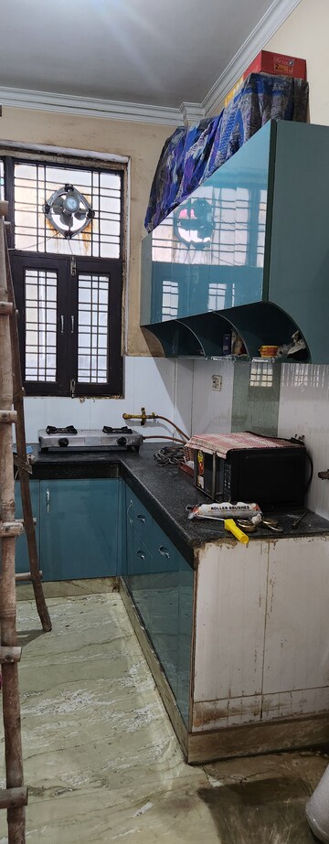 Kitchen in 2 BHK Builder Floor at Spring Field, Sector 31 – for Rent