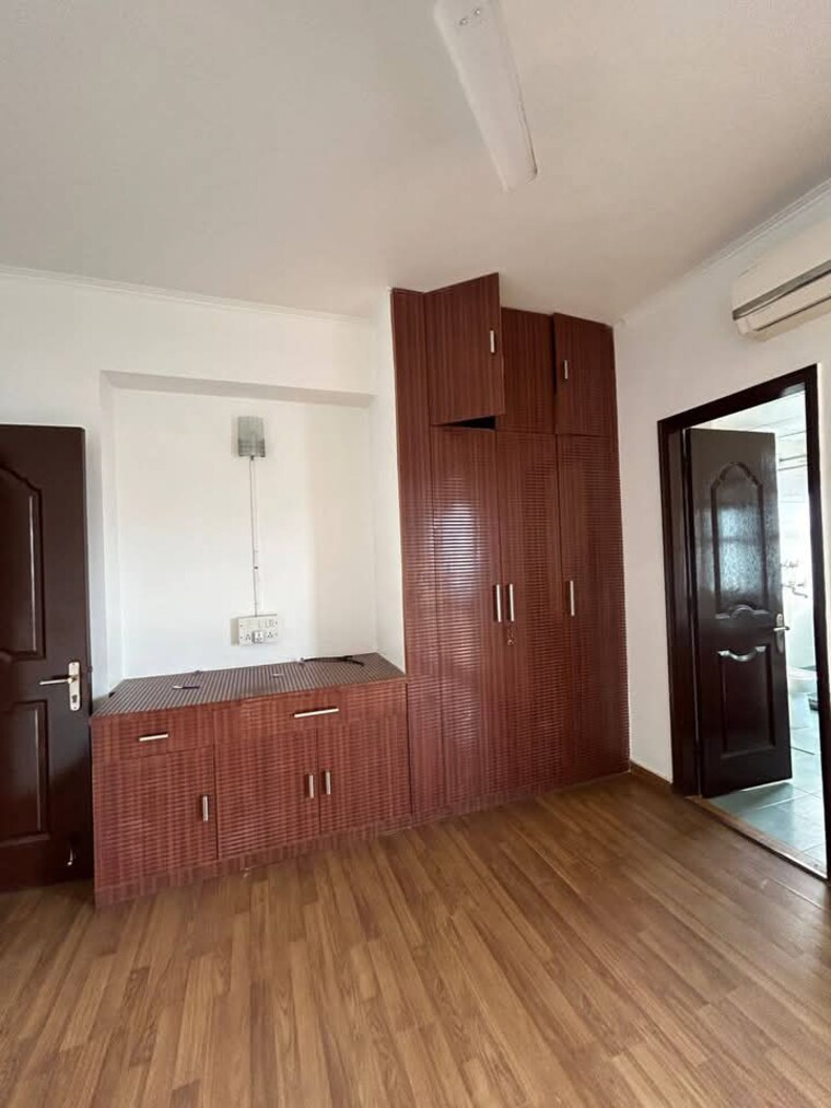 Room, ild-grand 3 Bedroom 1820 Sq.Ft. Apartment In Sector 37c Gurgaon 8359723