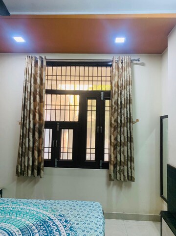 Room in 2 BHK Apartment at Vaishali Nagar – for Rent