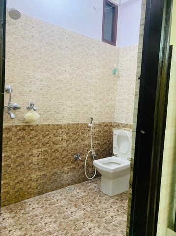 Bathroom in 2 BHK Apartment at Vaishali Nagar – for Rent