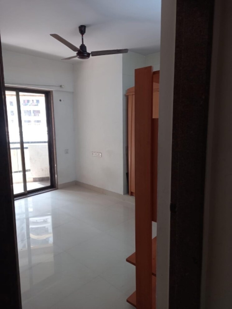 Room, rutu-towers 2.5 Bedroom 850 Sq.Ft. Apartment In Ghodbunder Road Thane 8359769