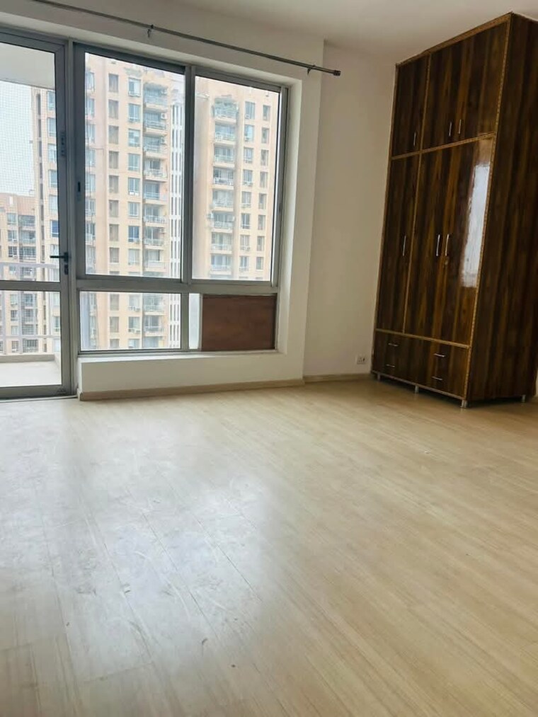 Room, ild-greens 3 Bedroom 2762 Sq.Ft. Penthouse In Sector 37c Gurgaon 8359837