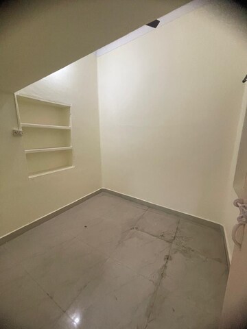 Room in 1.5 BHK Apartment at Airoli – for Rent
