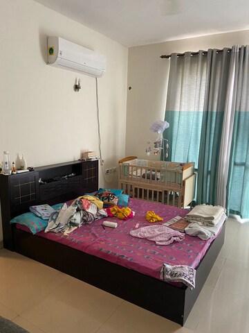 Bedroom in 3 BHK Apartment at Omaxe The Nile, Sector 49 – for Rent