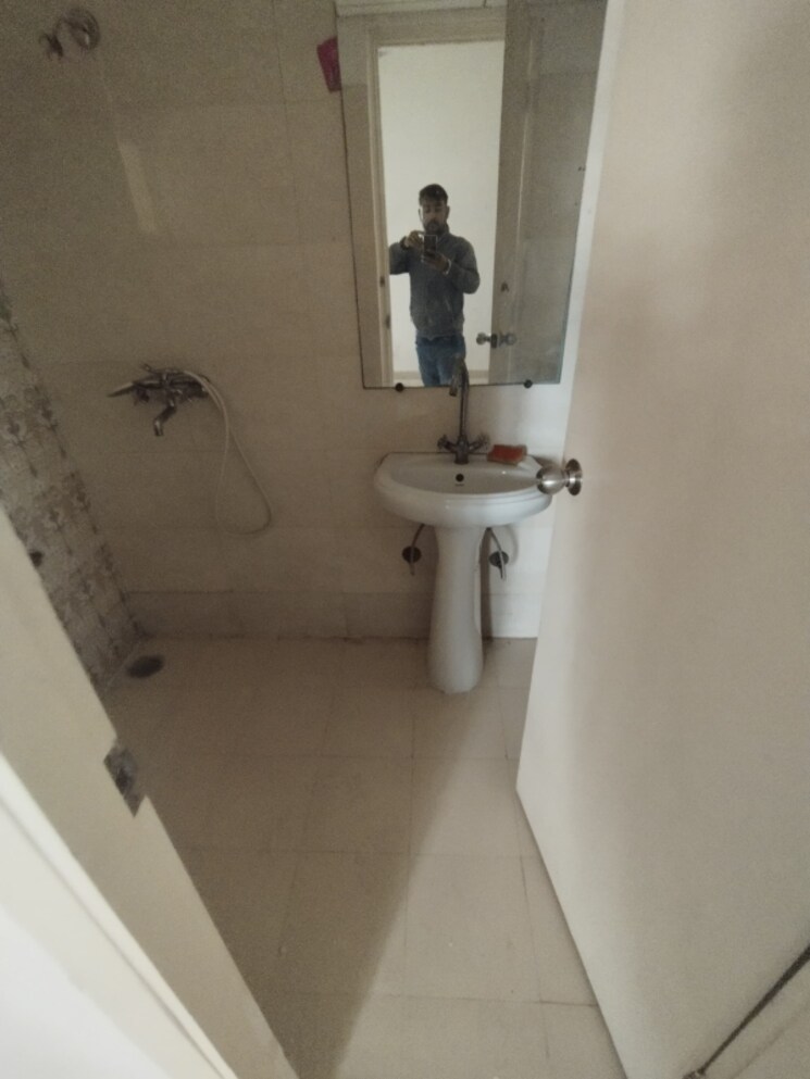 Bathroom, ace-hanei 3 Bedroom 1600 Sq.Ft. Apartment In Sector 12 Greater Noida Greater Noida 8359916