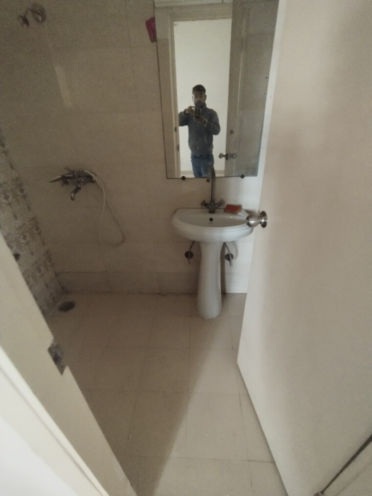 Bathroom, ace-hanei 3 Bedroom 1600 Sq.Ft. Apartment In Sector 12 Greater Noida Greater Noida 8359916