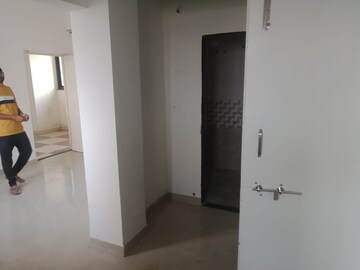 Room in 1 BHK Apartment at Mhada Sector R3, Goregaon West – for Rent