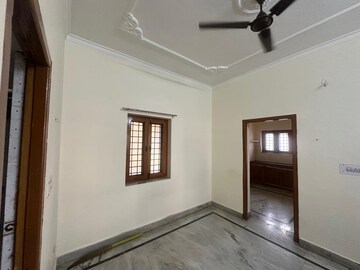 Room in 1.5 BHK Independent House at Gms Road – for Rent