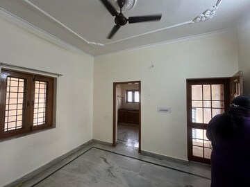 Room in 1.5 BHK Independent House at Gms Road – for Rent