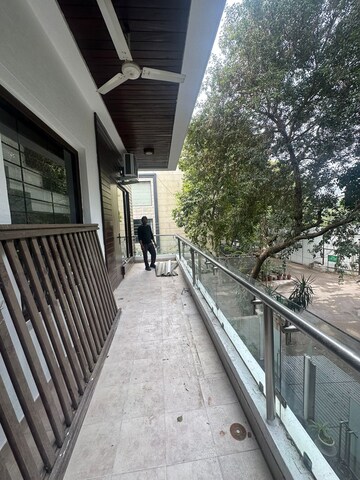 Balcony in 3 BHK Builder Floor at Ansal Sushant Lok I, Sector 43 – for Rent