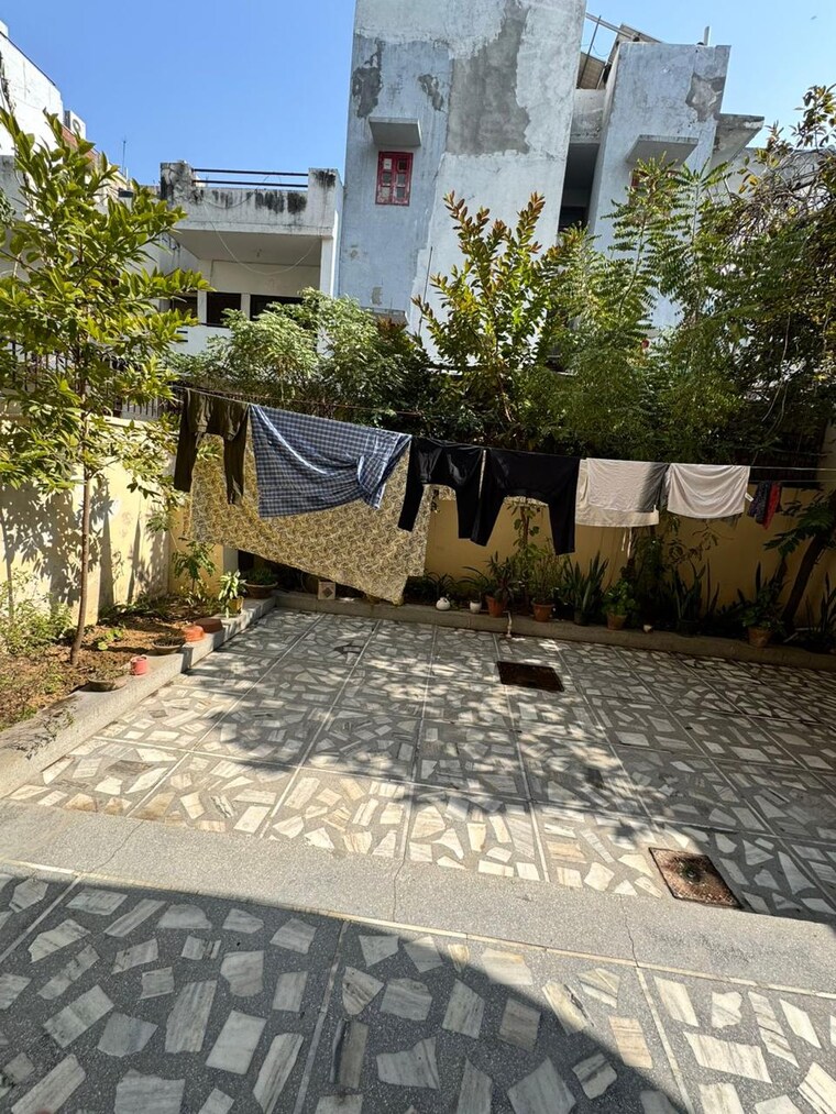 Exterior View, palam-vihar-residents-association 6 Bedroom 5000 Sq.Ft. Independent House In Palam Vihar Gurgaon 8359974