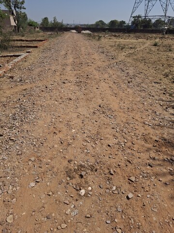  Plot For Sale in Bhondsi