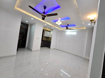 Room in 2 BHK Apartment at Saket – for Rent