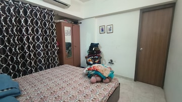 Bedroom in 1 BHK Apartment at Lodha Amara, Kolshet Road – for Sale