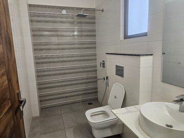 Bathroom in 3 BHK Builder Floor at RWA Apartments Sector 50, Sector 50 – for Rent