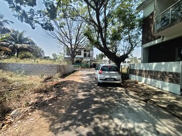 Parking in  Plot at Hrbr Layout – for Sale