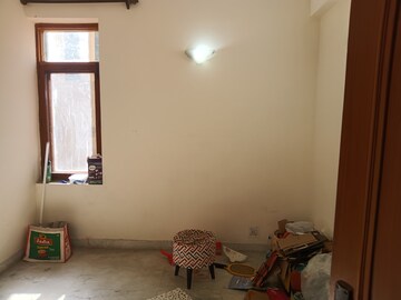 Room in 3.5 BHK Apartment at Ardee City The Residency, Sector 52 – for Rent