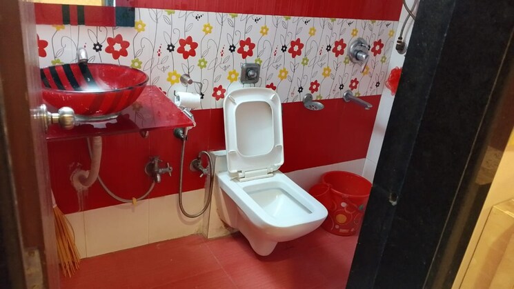 Attached Bathroom, shreeji-dham 1 Bedroom 350 Sq.Ft. Apartment In Andheri West Mumbai 8360139