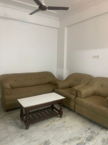 Living Room in 2 BHK Apartment at Hazratganj – for Rent
