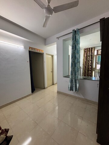 Room in 2 BHK Apartment at Conscient Habitat, Sector 99a – for Sale