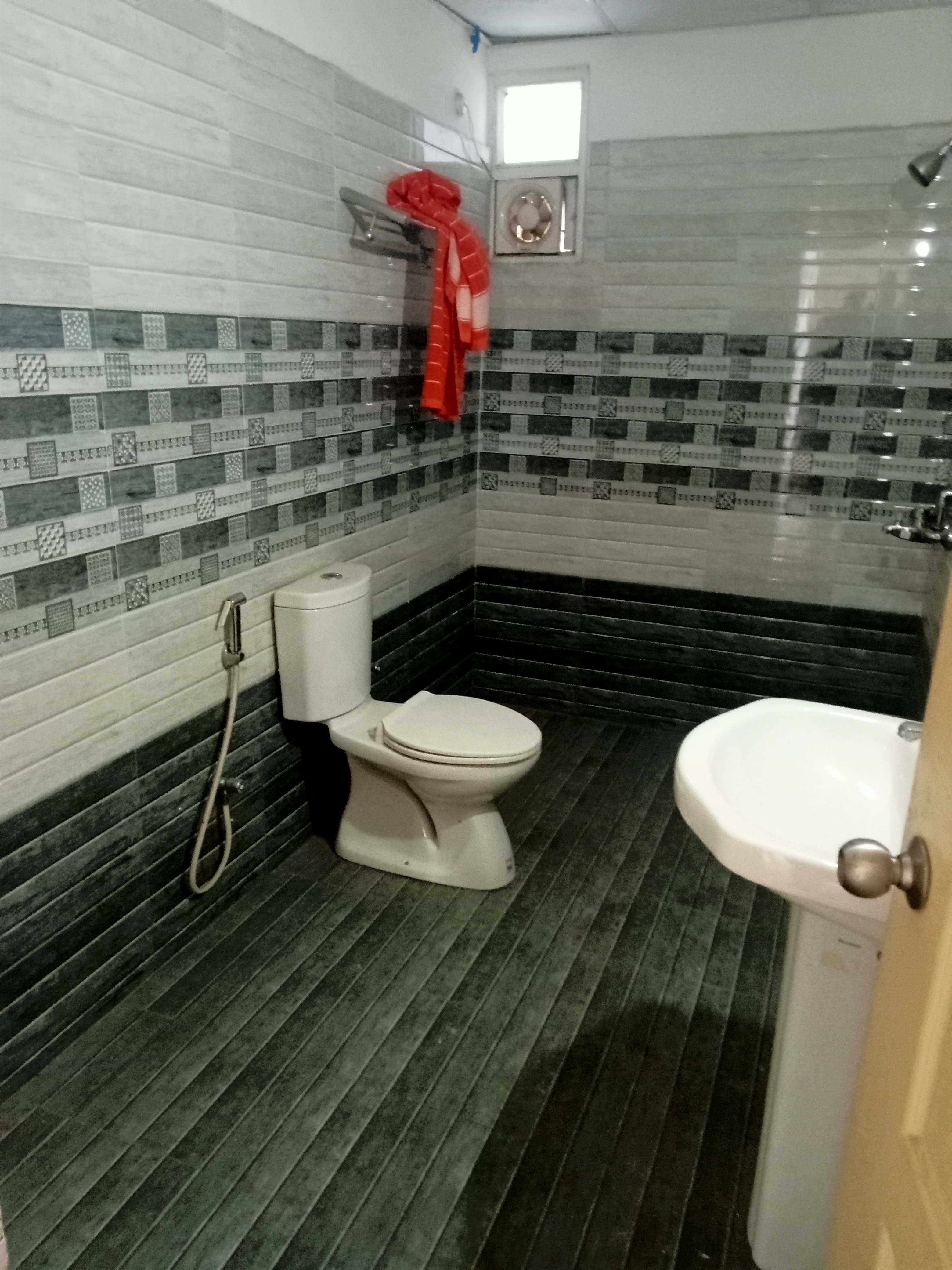 Bathroom in 2 BHK Apartment at Goel Heights, Faizabad Road – for Sale