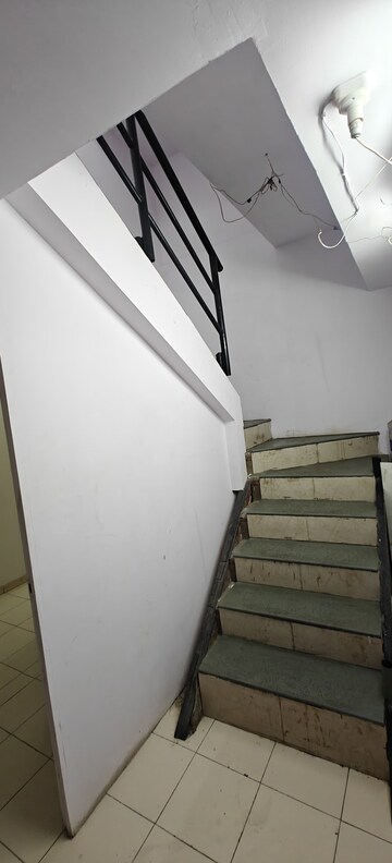 Staircase in  Showroom at Dahisar East – for Rent
