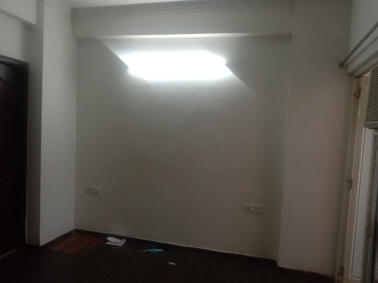 Room, aims-golf-city 2 Bedroom 950 Sq.Ft. Apartment In Sector 75 Noida 8360391