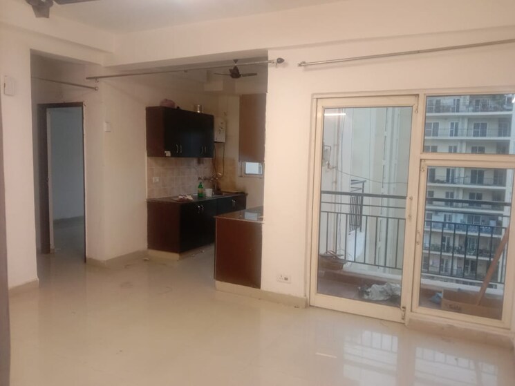 Room, aims-golf-city 2 Bedroom 950 Sq.Ft. Apartment In Sector 75 Noida 8360391