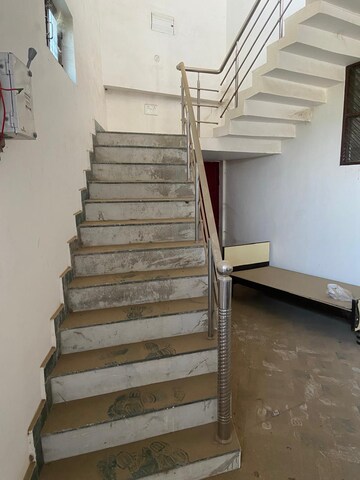 Staircase in 6 BHK Villa at Gomti Nagar – for Rent