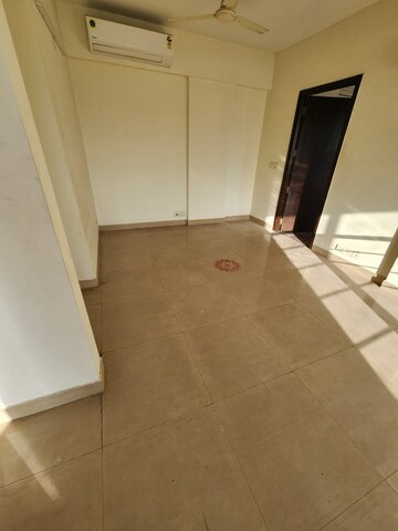Room in 3.5 BHK Penthouse at M3M Woodshire, Sector 107 – for Rent