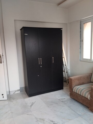 Room in 1 BHK Apartment at Hiranandani Gardens Cypress, Powai – for Rent