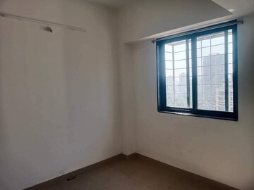 Room in 1 BHK Apartment at Mhada 24 LIG Apartments, Goregaon West – for Rent
